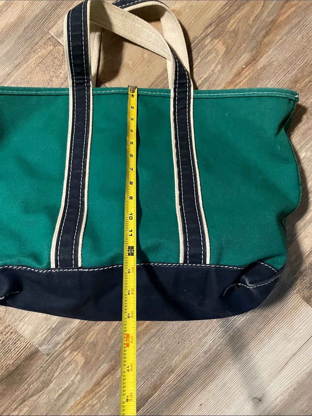 Vintage L.L. Bean 70’s/80’s Kelly Green Canvas XL Tote Bag Sawtooth Tag